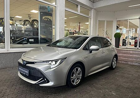 Toyota Corolla 1.8 Hybrid Team D