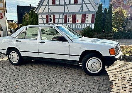 Mercedes-Benz 190 190D 2,5