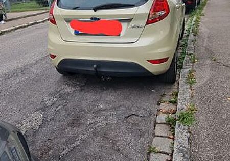 Ford Fiesta 1,4 Ghia Ghia