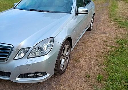 Mercedes-Benz E 250 BlueEFFICIENCY AVANTGARDE AVANTGARDE
