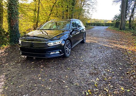 VW Passat Variant gebraucht kaufen VW Passat Variant Volkswagen 2.0 TDI SCR 140kW BMT Comfort...