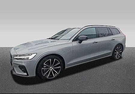 Volvo V60 Kombi Plus Dark Recharge Plug-In Hybrid AWD