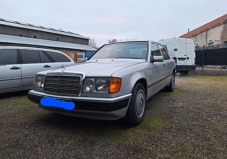 Mercedes-Benz E 250 W124