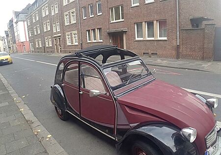 Citroën 2 CV angemeldet ohne TÜV