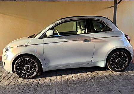 Fiat 500E "la Prima" Cabrio 42 kWh La Prima