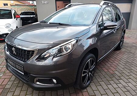 Peugeot 2008 1.2 SH+43TKM+TEMPOMAT+ALLWETTER+17 ZOLL!