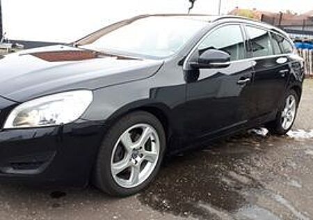 Volvo V60 D2 -