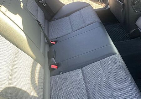 Mercedes-Benz C 200 KOMPRESSOR ELEGANCE ELEGANCE