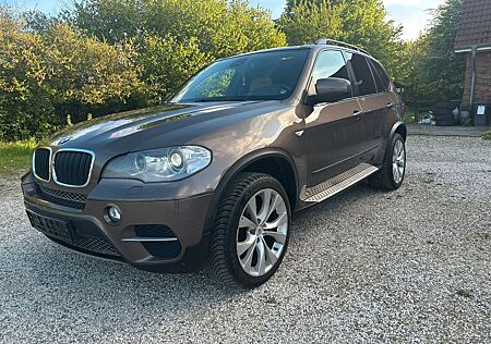 BMW X5 Baureihe xDrive30d/PANNO/KAMM/AHK