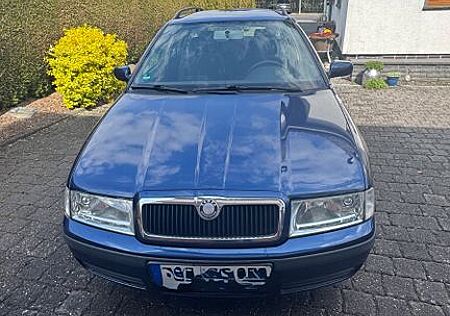 Skoda Octavia Combi 1.6 Tour Tour