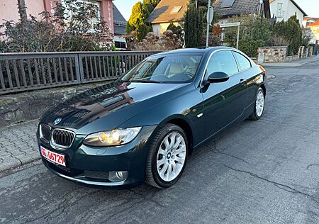 BMW 330d Coupe xDrive *LEDER - NAVI - XENON*