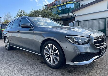 Mercedes-Benz E 200 T Facelift Vollleder Led Kamera Digi Tacho