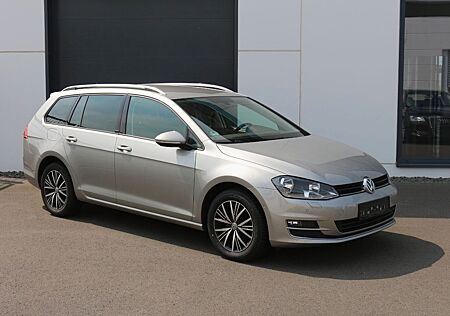 VW Golf Volkswagen VII Variant Allstar/Navi/SHZ/PDC/Kamera/AHK