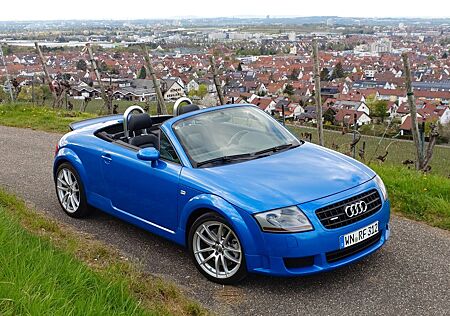 Audi TT Roadster 3.2 quattro | 250 PS | Leder
