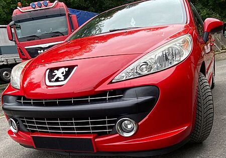Peugeot 207 Tüv 09/27 vieles NEU
