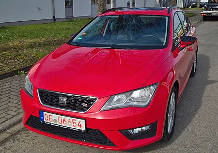 Seat Leon ST FR TÜV NEU KLima Panorama SHZ Navi