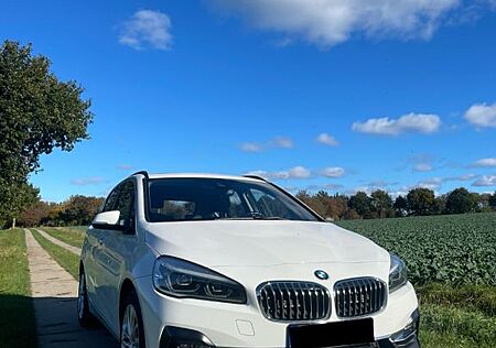 BMW 2er 220 Active Tourer 220i Steptronic DCT Luxury...