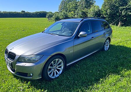 BMW 320i Touring - TÜV NEU - AHK, Pano, Automatik