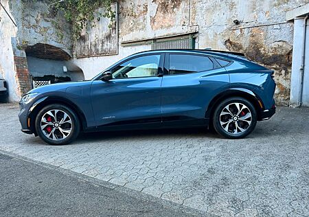 Ford Mustang Mach-E Basis AWD*1.Hand*Scheckheft *