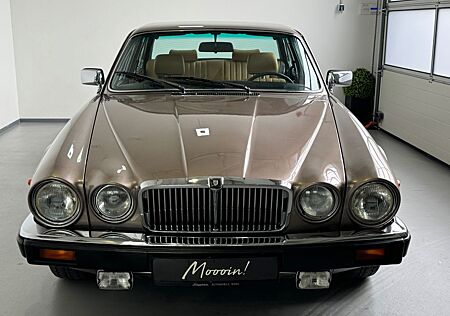 Jaguar XJ12 SerieIII/seltenFarbe/20 Jahre in Besitz/V12