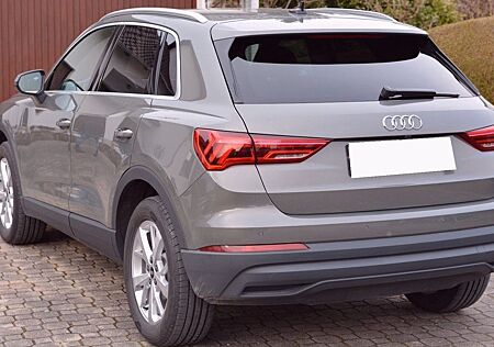 Audi Q3 Hybrid (Benzin/Elektro) - 45 TFSI e S tronic