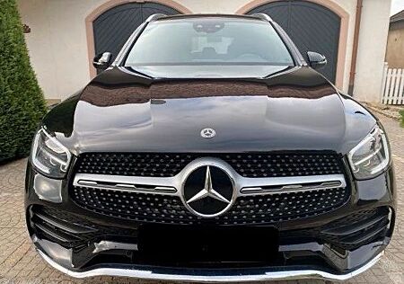 Mercedes-Benz GLC 220 d 4MATIC AMG-Line, AHK