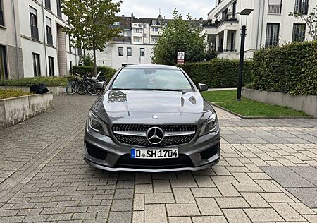 Mercedes-Benz CLA 200 AMG Line AMG Line