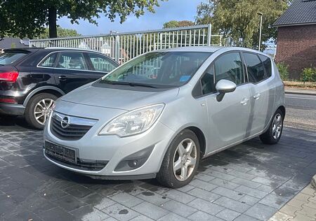 Opel Meriva B Edition