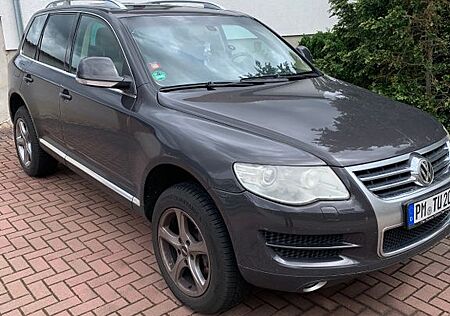 VW Touareg Volkswagen 3.0 V6 TDI TDI/ACC/Pano/Leder/AHK/Luft