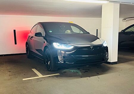 Tesla Model X Maximale Reichweite -