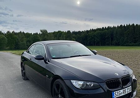 BMW 325i - E93 2009 218PS NEUER TÜV!