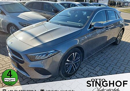 Mercedes-Benz A 200 Progressive Panodach+Sportsitze+Rü Kam+LED