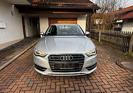 Audi A3 Sportback*attraction*2.0*TDI*Navi*Klimaauto*