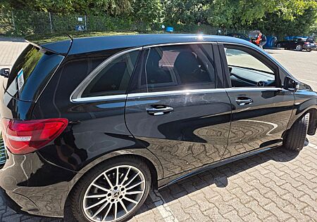 Mercedes-Benz B 200 AMG Line AMG Line