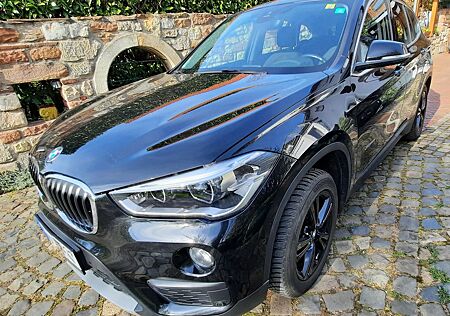 BMW X1 xDrive18d - Gepflegt mit Sportsitzen