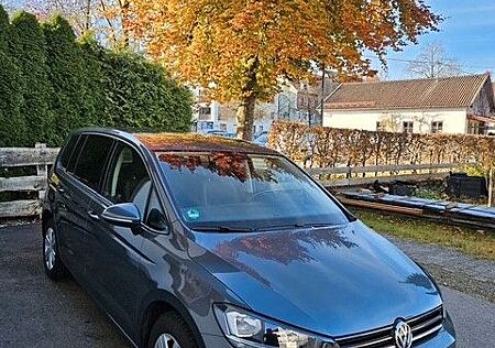 VW Touran Volkswagen 2.0 TDI Trendline SCR BMT - Top Zustand