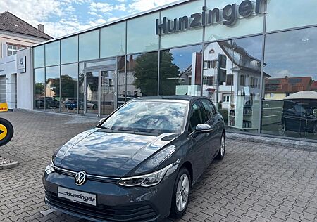 VW Golf Volkswagen VIII Life 1.5 TSI APP Connect Rear View