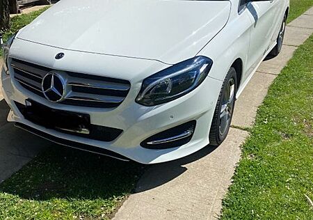 Mercedes-Benz B 200 d 7G DCT Automatik