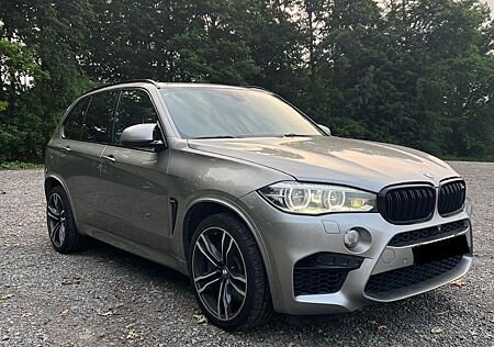 BMW X5 M GRAU METALLIC 21 ZOLL VOLLAUSSTATTUNG
