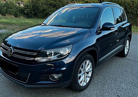 VW Tiguan Volkswagen 2.0 TDI SCR BMT LOUNGE Sport & Style ...
