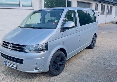 VW T5 Caravelle Volkswagen (Neu Tüv)