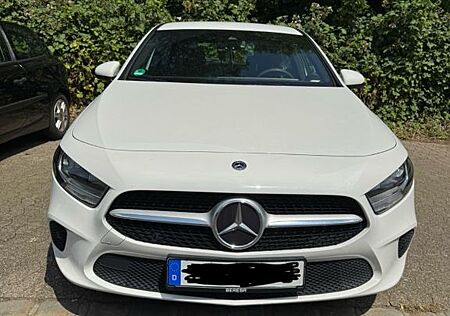 Mercedes-Benz A 180 d DCT -