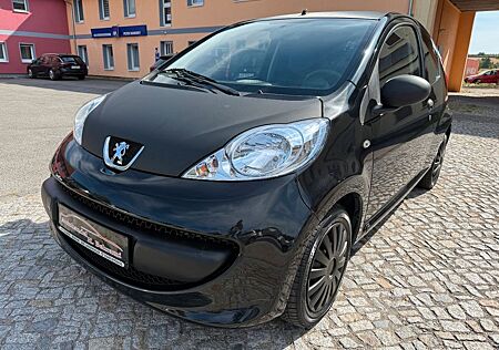 Peugeot 107 1.0 Petit Filou CD-Radio AUX MP3 2.Hand