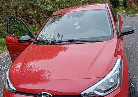Hyundai i20 1.0 T-GDI 74kW YES! YES!