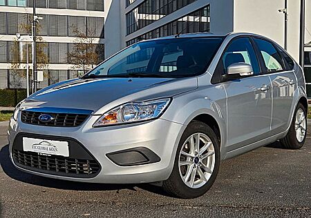 Ford Focus Lim. Concept, 8fach, PDC