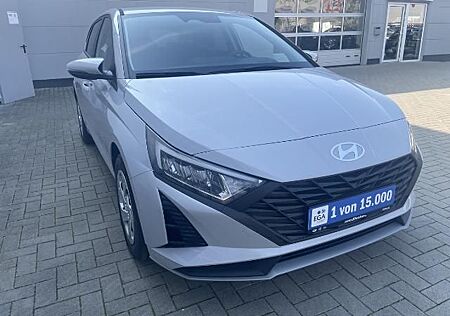 Hyundai i20 1.2*Navi*LED*Sitzhzg*PDC*Kamera*Tempomat*EU