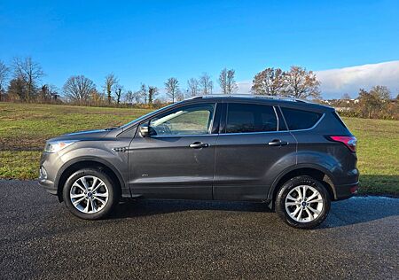 Ford Kuga 1,5 EcoBoost 4x4 134kW Titanium Autom AHK