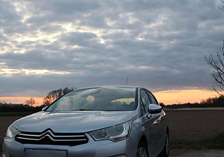 Citroën C4 e-HDi 110 Tendance EGS6 Tendance