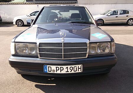 Mercedes-Benz 190 190E 2,3, kein Rost,wenig KM, H-Kennz., 5 Gang