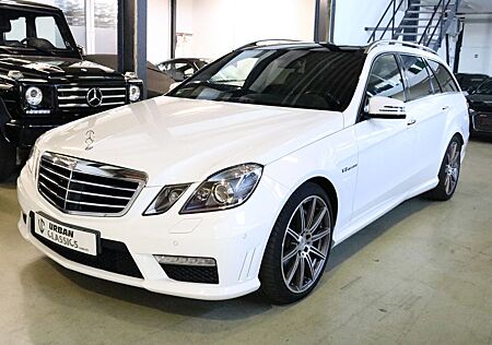 Mercedes-Benz E 63 AMG T 7G-TRONIC *PANO*MULTI-KONTUR*